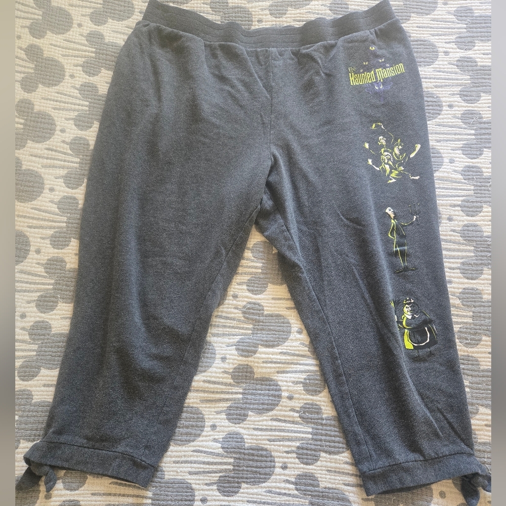 Disney Parks Haunted Mansion Capri Sweatpants Womens Size XXL